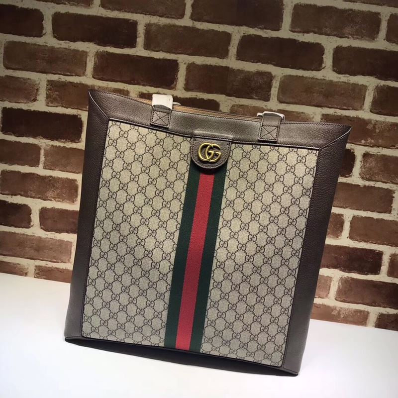 G*u*i shopping bags